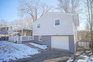 274 Pearl Lake Road, Waterbury, CT 06706