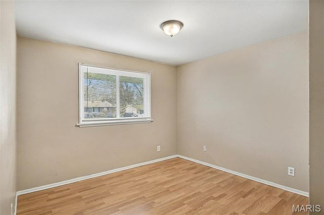 1040 Bluefield Drive, Florissant, MO 63033