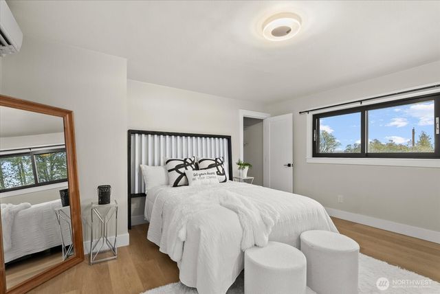 6014 31st Avenue S, Seattle, WA 98108