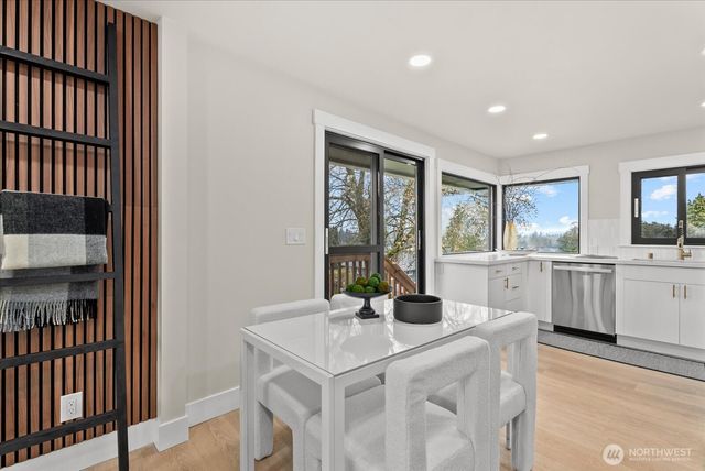 6014 31st Avenue S, Seattle, WA 98108