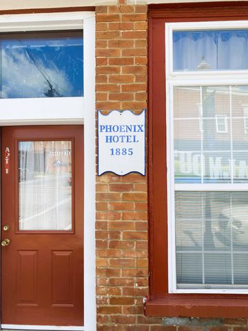 300 Main Street, Falmouth, KY 41040