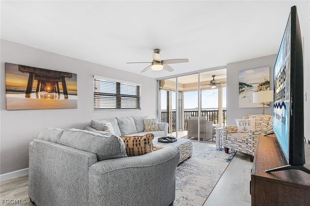 4260 SE 20th PL 701, Cape Coral, FL 33904