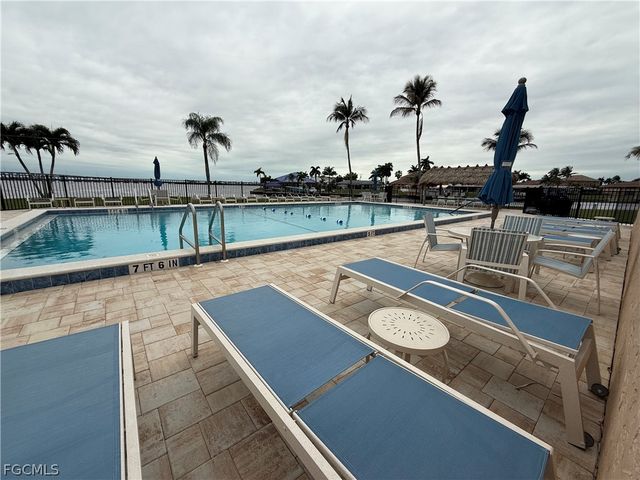 4260 SE 20th PL 701, Cape Coral, FL 33904