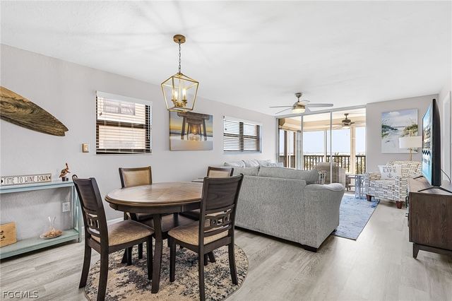 4260 SE 20th PL 701, Cape Coral, FL 33904