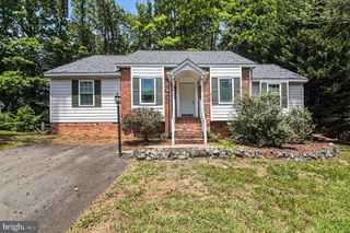 10816 CRESTWOOD DR, Spotsylvania, VA 22553