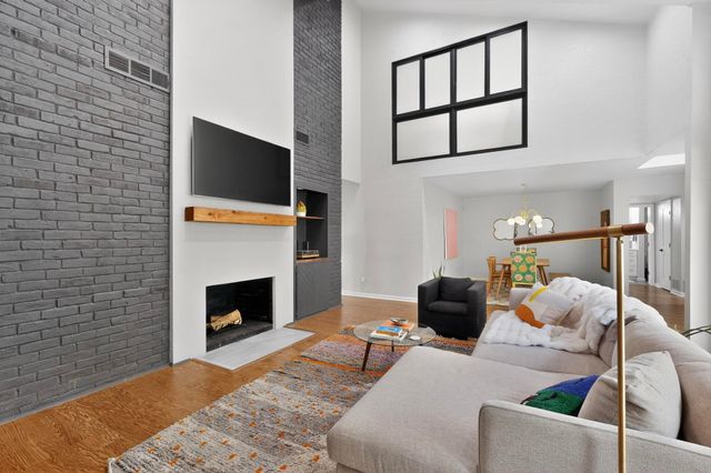 925 Easton Place, Dallas, TX 75218