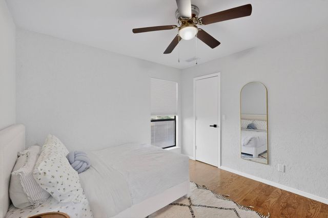 925 Easton Place, Dallas, TX 75218