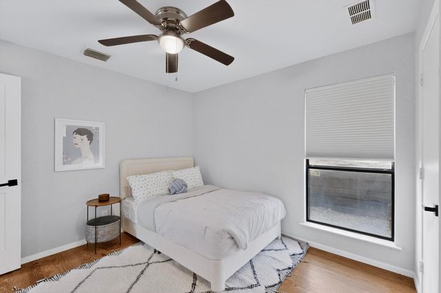 925 Easton Place, Dallas, TX 75218