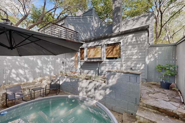 925 Easton Place, Dallas, TX 75218