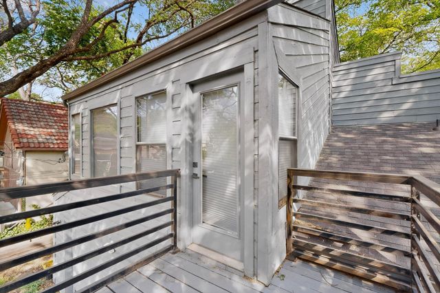 925 Easton Place, Dallas, TX 75218