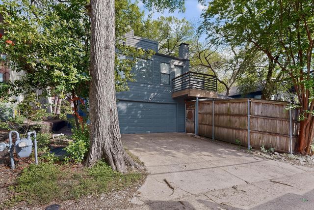 925 Easton Place, Dallas, TX 75218