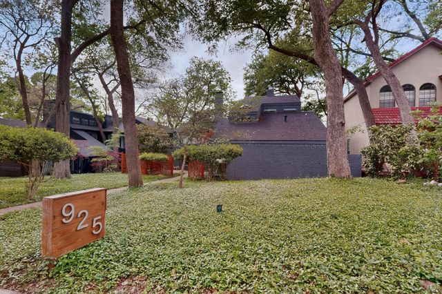 925 Easton Place, Dallas, TX 75218