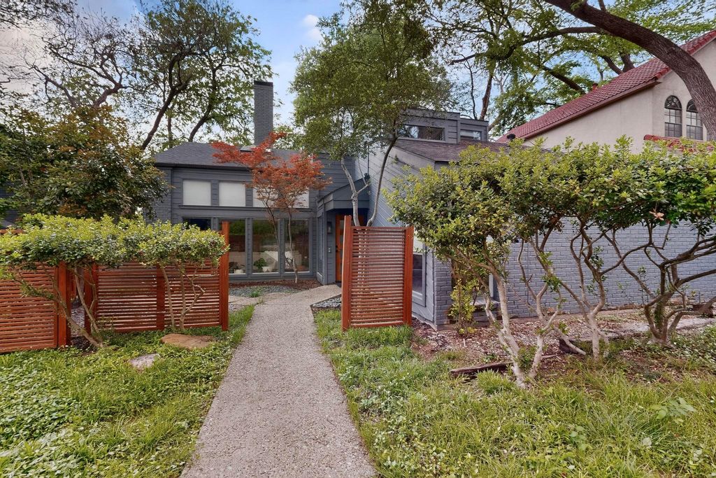 925 Easton Place, Dallas, TX 75218