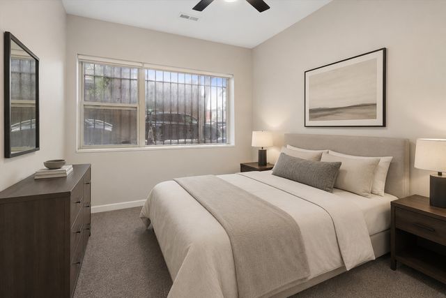 3923 W Ainslie Street 1E, Chicago, IL 60625