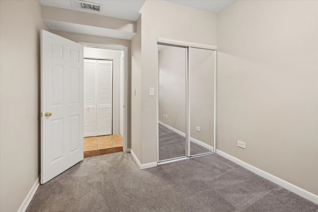 3923 W Ainslie Street 1E, Chicago, IL 60625