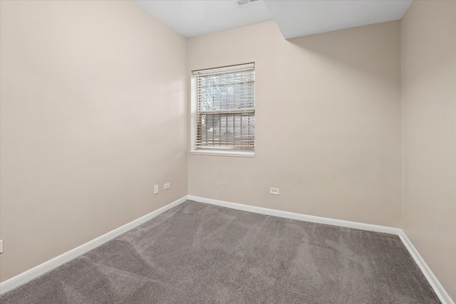 3923 W Ainslie Street 1E, Chicago, IL 60625