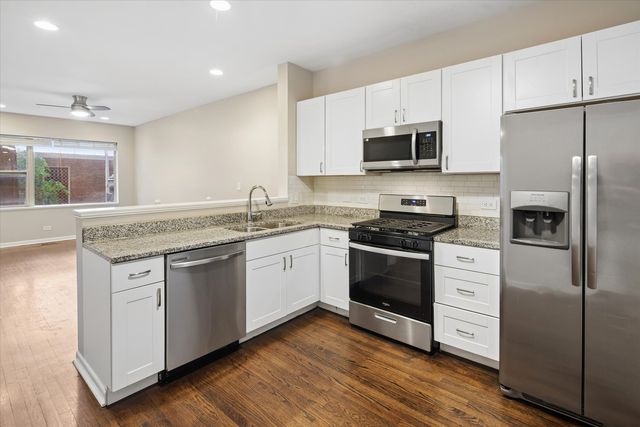 3923 W Ainslie Street 1E, Chicago, IL 60625