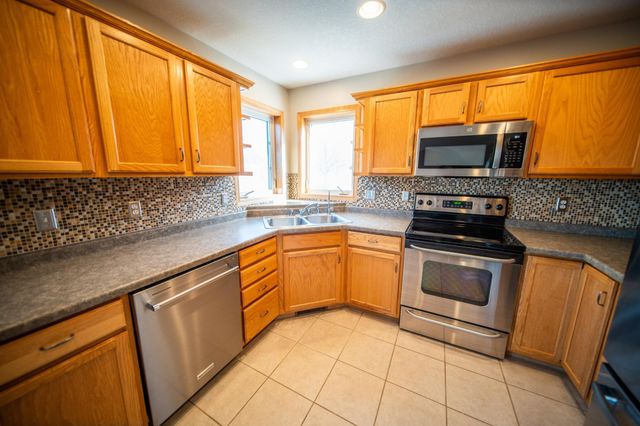 5259 Florence Dr NW, Rochester, MN 55901