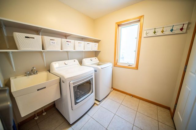 5259 Florence Dr NW, Rochester, MN 55901