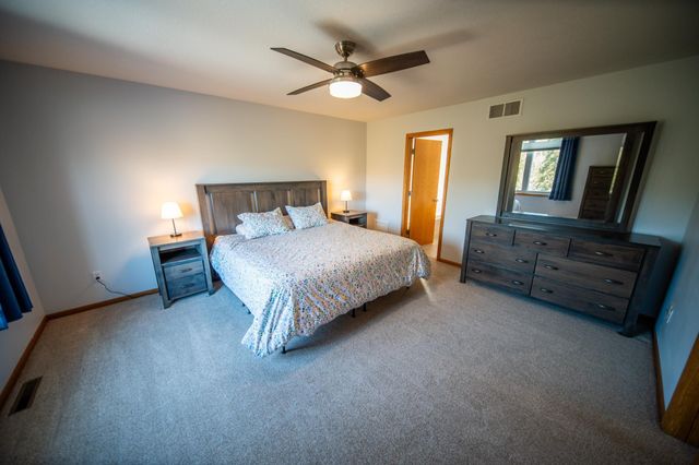 5259 Florence Dr NW, Rochester, MN 55901