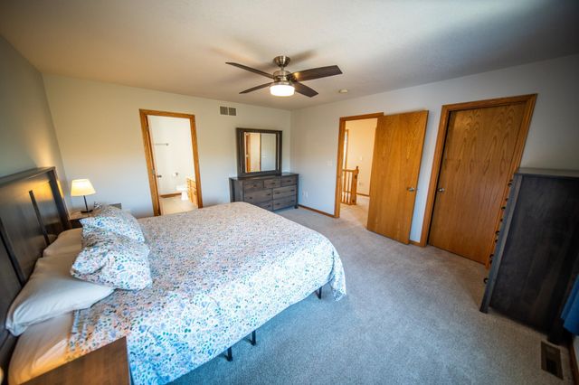 5259 Florence Dr NW, Rochester, MN 55901