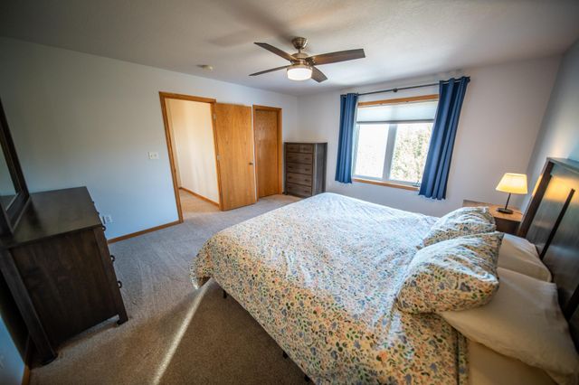 5259 Florence Dr NW, Rochester, MN 55901