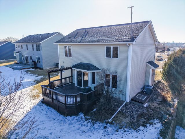 5259 Florence Dr NW, Rochester, MN 55901