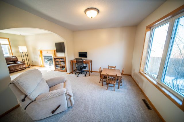 5259 Florence Dr NW, Rochester, MN 55901