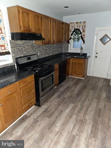 5653 CARPENTER ST, Philadelphia, PA 19143
