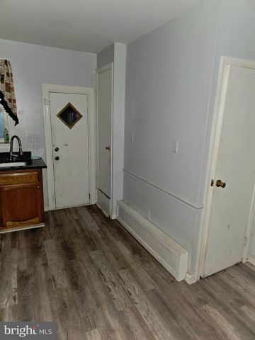 5653 CARPENTER ST, Philadelphia, PA 19143