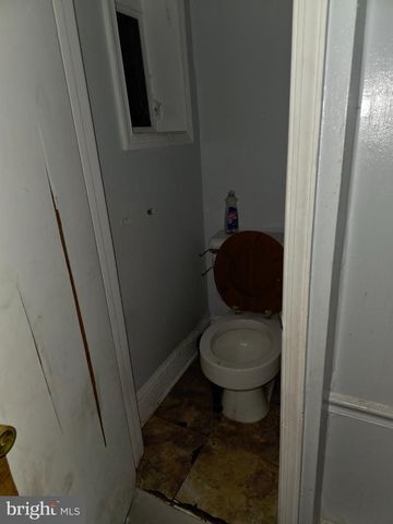5653 CARPENTER ST, Philadelphia, PA 19143