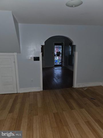 5653 CARPENTER ST, Philadelphia, PA 19143