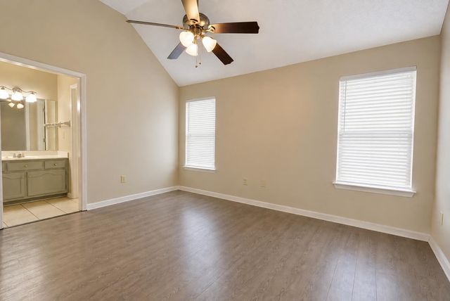 6878 BRADY HILL DR, Cordova, TN 38018