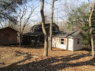 6119 King Robert Ln, Westmoreland, TN 37186