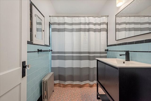 51 Roslin St 1, Boston, MA 02124