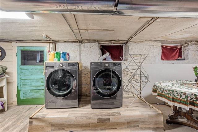 51 Roslin St 1, Boston, MA 02124