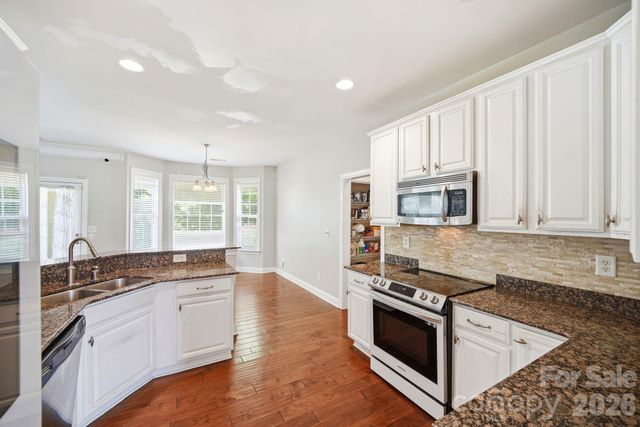 8505 Delamere Lane, Charlotte, NC 28269