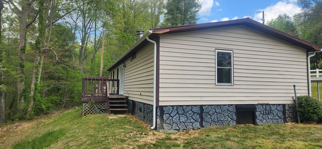 175 Haw Patch RD, Ferrum, VA 24088
