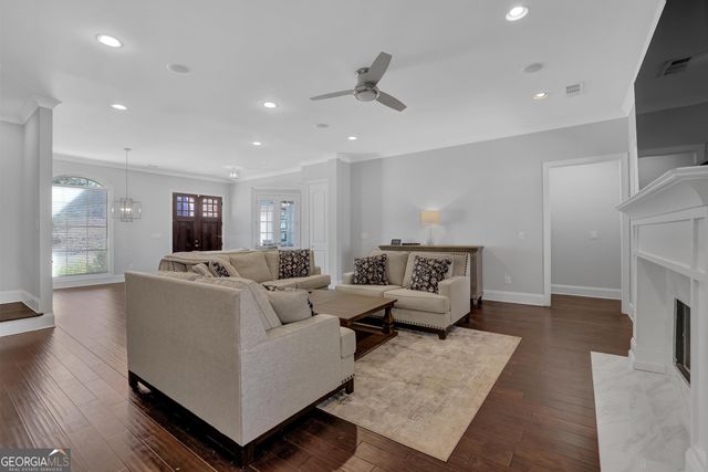 1560 Tapestry Ridge, Lawrenceville, GA 30045