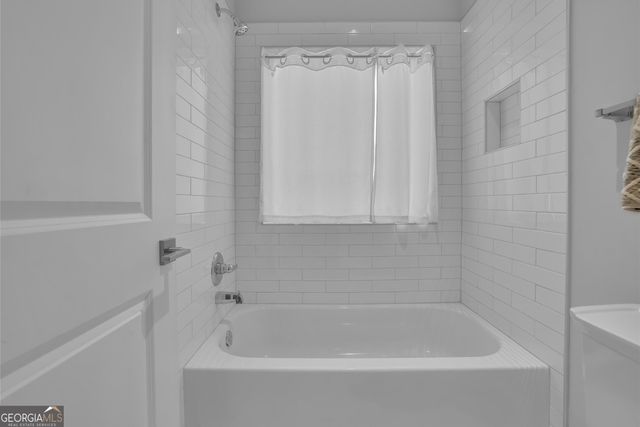 1560 Tapestry Ridge, Lawrenceville, GA 30045