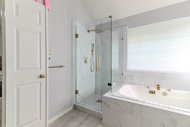 2206 S Branch Drive, Arlington, TX 76001