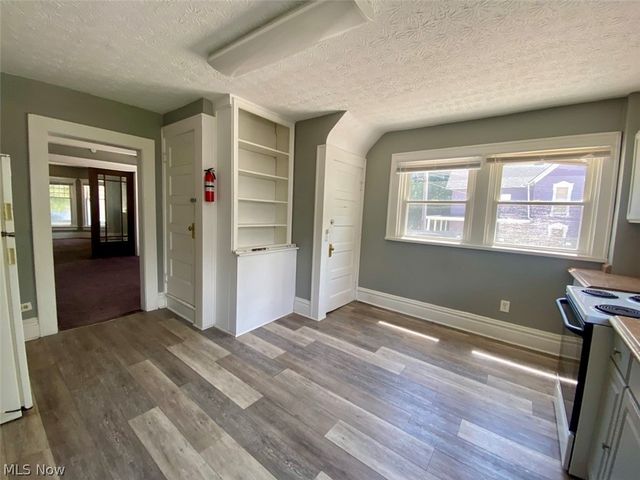 50 Walnut Street, Akron, OH 44303
