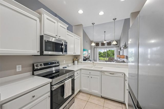 1003 FAIRWAYCOVE LANE 201, Bradenton, FL 34212