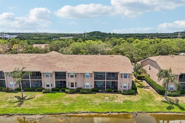 1003 FAIRWAYCOVE LANE 201, Bradenton, FL 34212