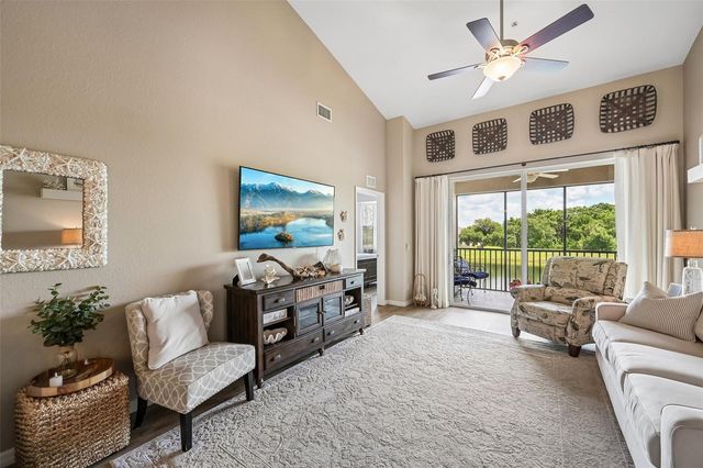1003 FAIRWAYCOVE LANE 201, Bradenton, FL 34212