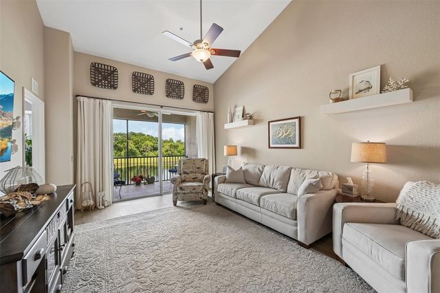 1003 FAIRWAYCOVE LANE 201, Bradenton, FL 34212