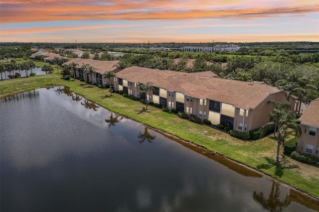 1003 FAIRWAYCOVE LANE 201, Bradenton, FL 34212