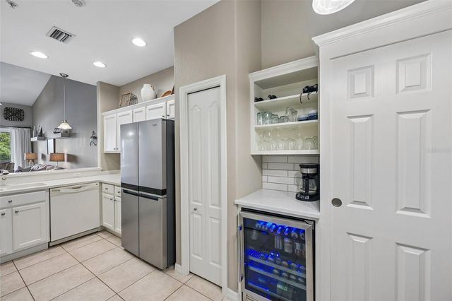 1003 FAIRWAYCOVE LANE 201, Bradenton, FL 34212