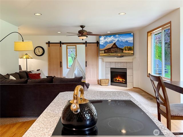 22833 107th Avenue NE, Arlington, WA 98223