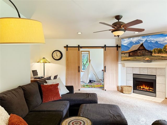 22833 107th Avenue NE, Arlington, WA 98223